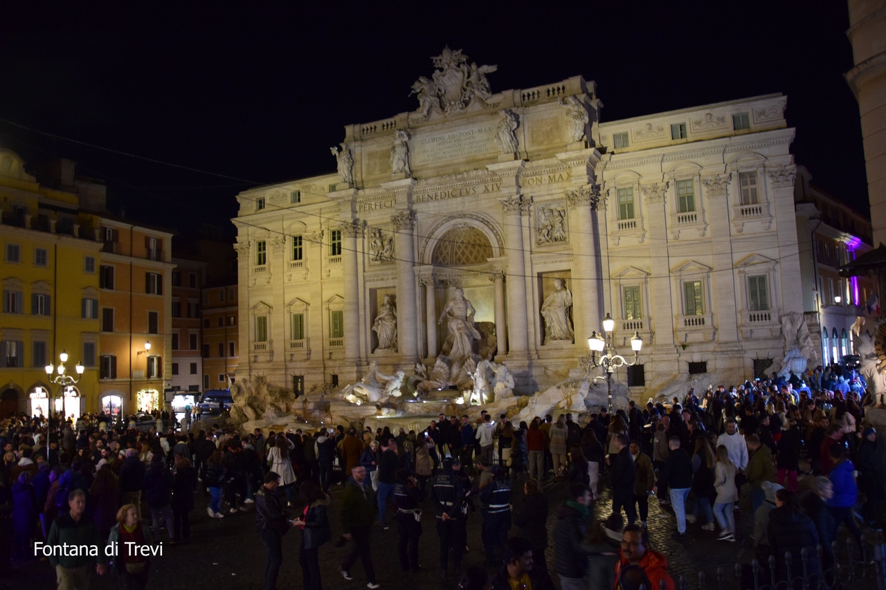 Fontana di Trevi.jpg