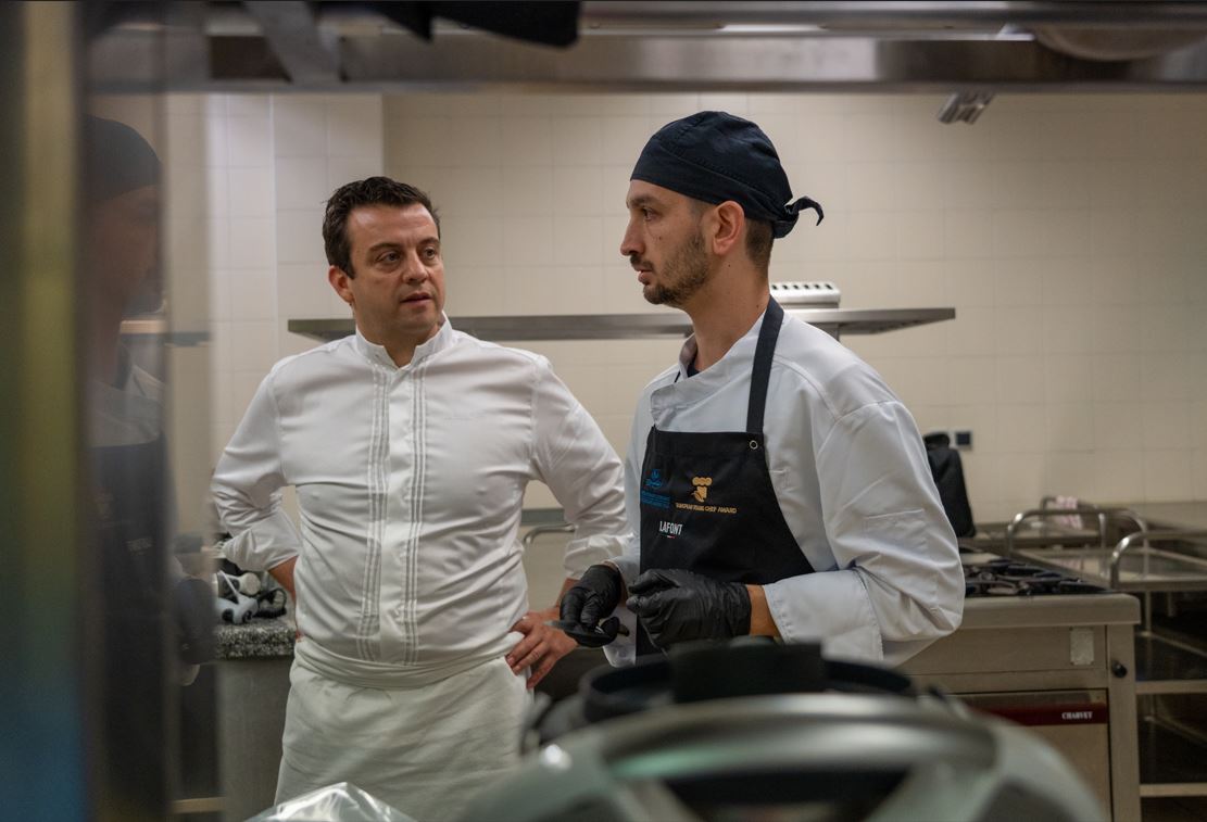 Δημήτρης Μαυρόπουλος young chef cooking.JPG