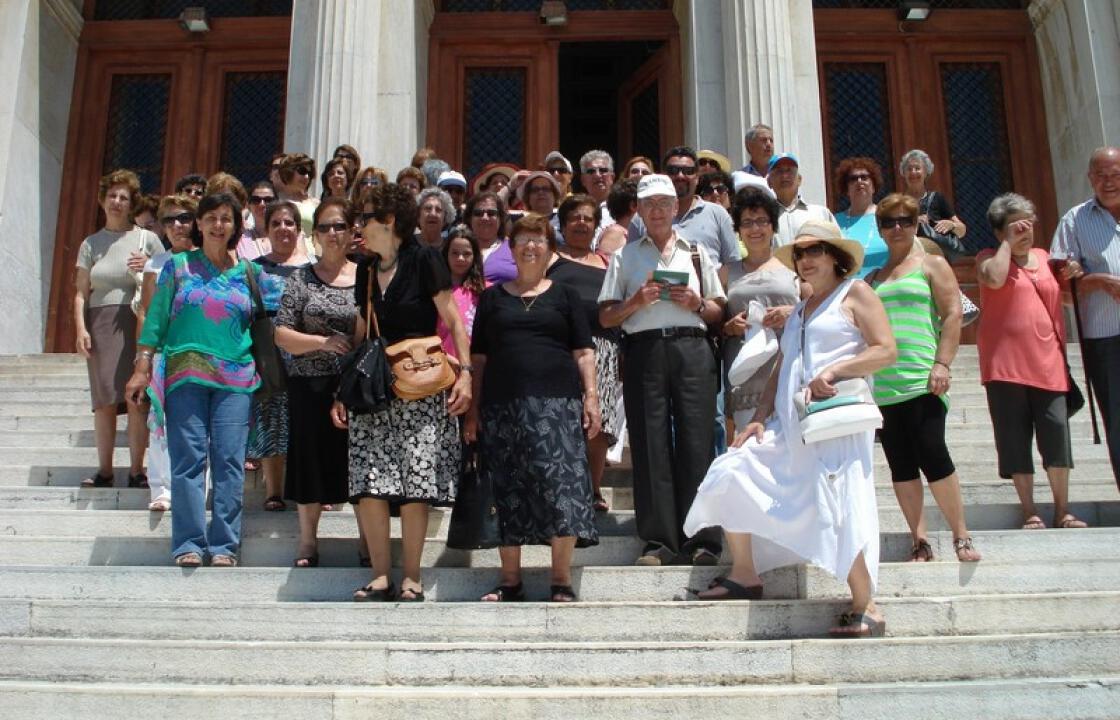 Φωτογραφίες από την εκδρομή της ΕΓΕ Κω στην Σύρο και την Τήνο!