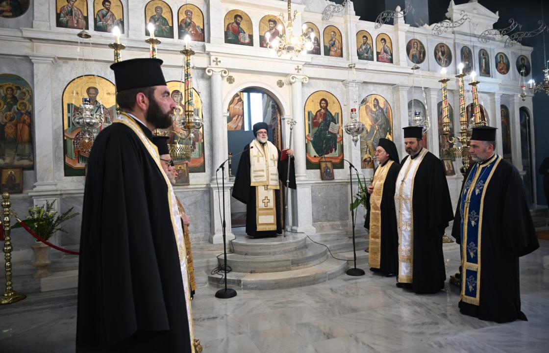 Ήχησαν πένθιμα 57 φορές οι καμπάνες στην Κω για τα θύματα της τραγωδίας των Τεμπών. ΔΕΙΤΕ ΒΙΝΤΕΟ